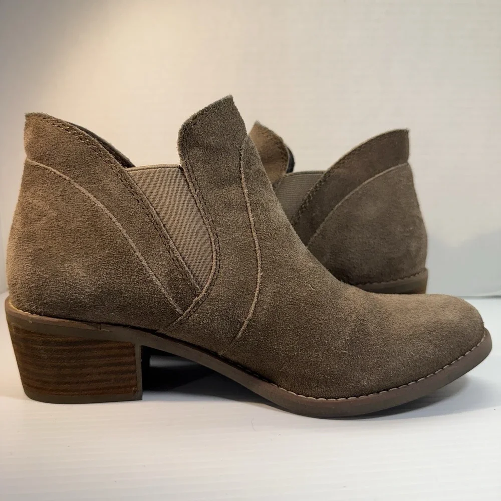 Me Too Zasper Leather Suede Tan Heeled Ankle Boots Booties Women's Sz 8M Cut Out - Picture 3 of 14